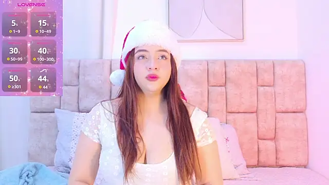 Karina Wong online show from December 16, 7:30 pm