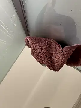 gatitalocahot online show from November 2, 1:35 pm