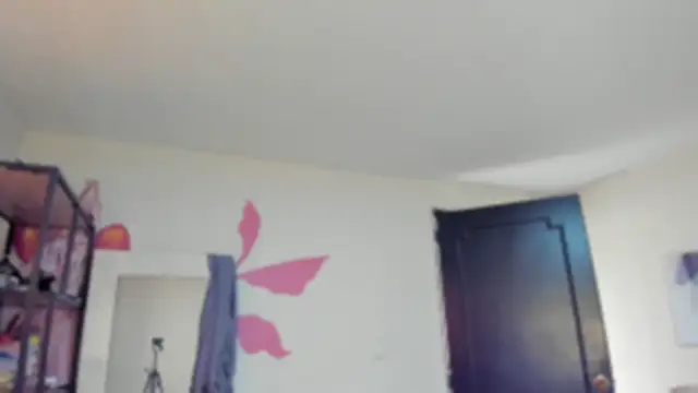 YariRose online show from March 11, 2:56 pm