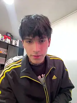 Snapshot of sflps chatting on December 19, 5:20 pm sflps online show from December 19, 5:20 pm