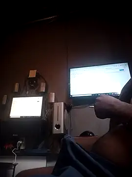 Pussylover911o online show from December 18, 5:57 am