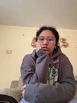 Kmiii21 online show from October 21, 2:18 pm