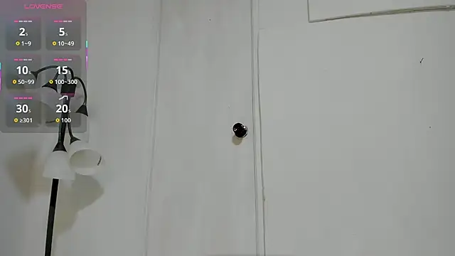 mirandaduboiss online show from April 18, 1:26 pm