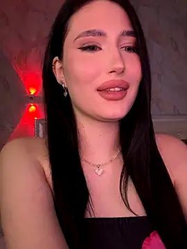 Snapshot of KailyBell chatting on November 8, 9:46 pm KailyBell online show from November 8, 9:46 pm