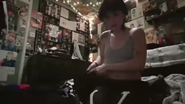 kutekiwi online show from October 22, 5:41 am