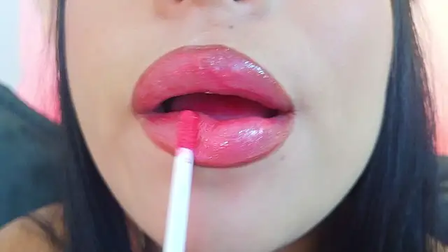 mia roux1 online show from March 23, 9:30 pm