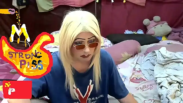 Snapshot of horni4luv chatting on February 3, 9:20 pm horni4luv online show from February 3, 9:20 pm