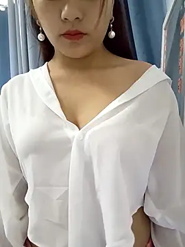 love-xx online show from October 31, 2:12 am