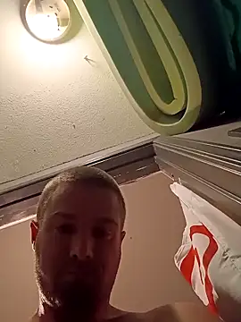 DadDDick925 online show from October 27, 2:43 pm