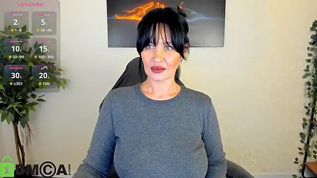 Sara Devills online show from April 24, 8:50 am