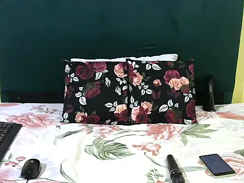 CherryZee online show from November 8, 6:35 am