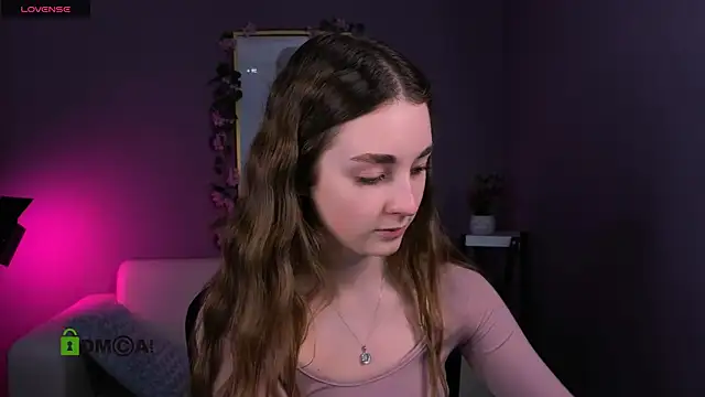 alisabliss online show from December 17, 8:15 pm