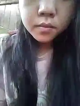 Quynhsumon online show from October 28, 2:15 am