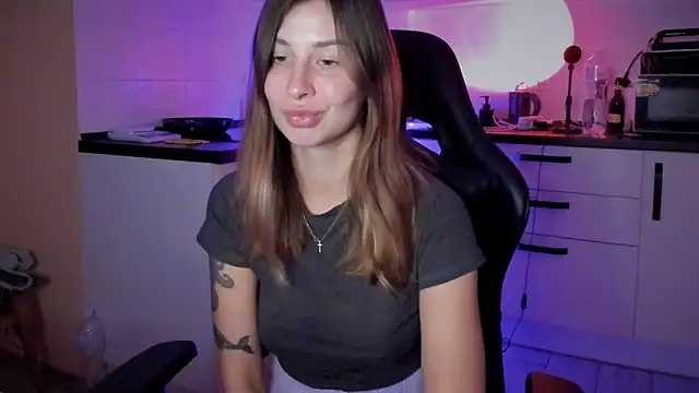 Kira-meow online show from November 13, 4:06 pm