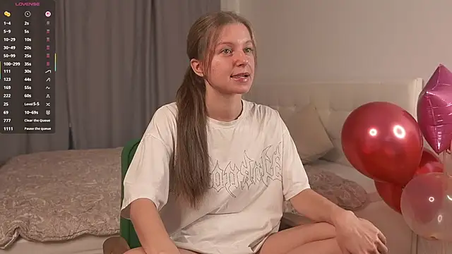 Snapshot of CharissaLeta chatting on October 26, 12:33 pm CharissaLeta online show from October 26, 12:33 pm