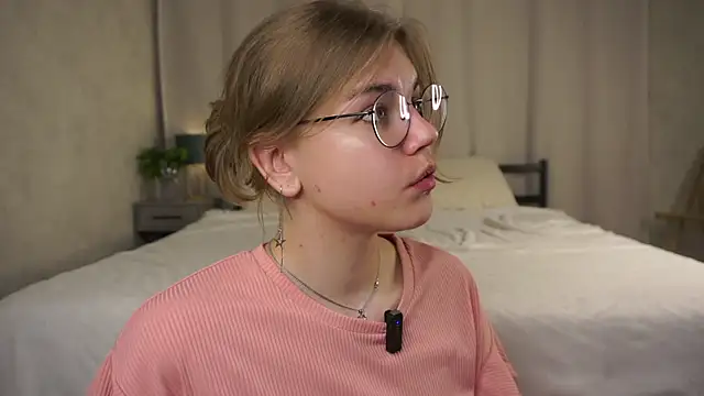 MelodyBaur online show from April 23, 12:29 pm