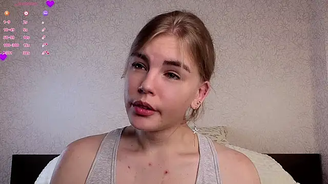 Snapshot of MelodyBaur chatting on July 22, 12:30 pm MelodyBaur online show from July 22, 12:30 pm