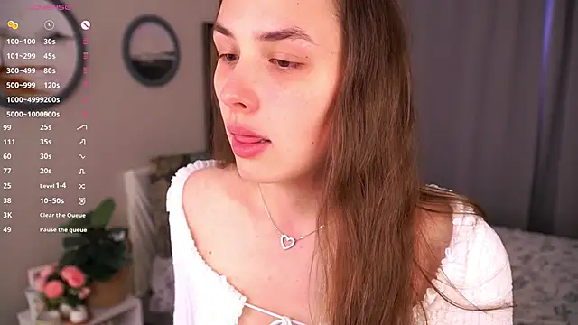 LeonoraWoods online show from November 9, 6:01 am