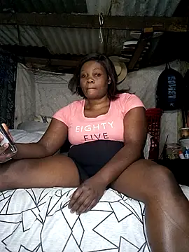 blackbeautyxx92 online show from October 26, 12:33 pm