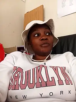 blackbeautyxx92 online show from December 3, 11:19 am