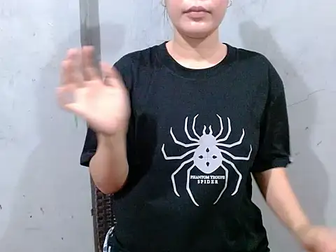 Snapshot of Skinny_Jean18xxx chatting on July 16, 10:32 am Skinny Jean18xxx online show from July 16, 10:32 am