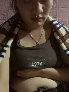 Snapshot of Lara-11 chatting on November 15, 2:13 pm Lara-11 online show from November 15, 2:13 pm