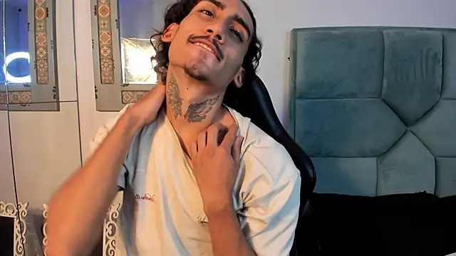 Mr Strike online show from October 30, 2:57 am