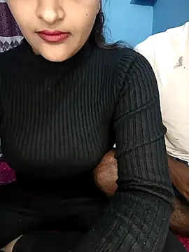 CoupleShow 432 online show from December 18, 4:35 pm