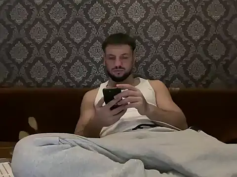 Snapshot of GitanoBoy chatting on November 26, 4:41 pm GitanoBoy online show from November 26, 4:41 pm