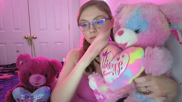 daddysprincess731 online show from April 20, 12:35 am