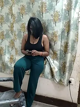 Rinki hoty online show from November 10, 9:52 am