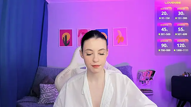 Baby Annabelle online show from November 23, 3:50 am