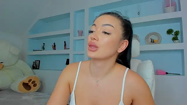 juliexxx online show from November 9, 6:17 pm