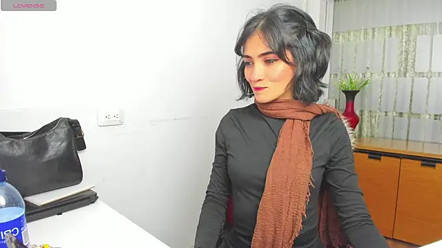 chloehanna online show from November 20, 6:51 pm