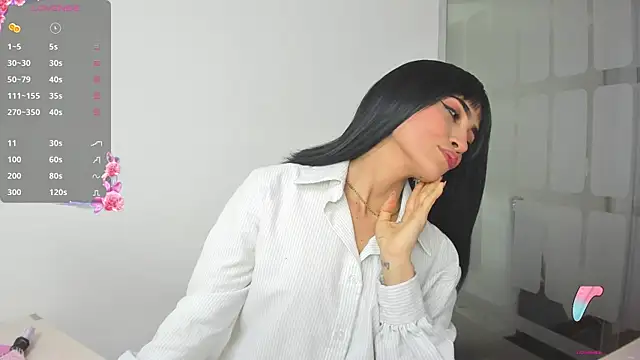 chloehanna online show from March 30, 8:10 pm