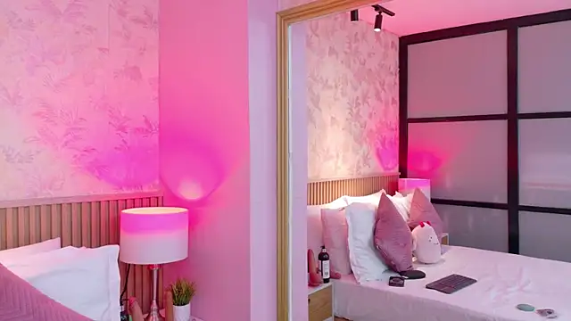 AdelineJhones online show from December 20, 2:46 pm