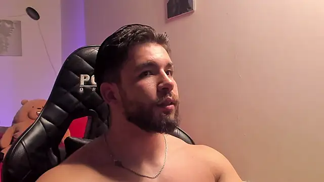 JACKSON STIFLER online show from April 18, 10:54 pm