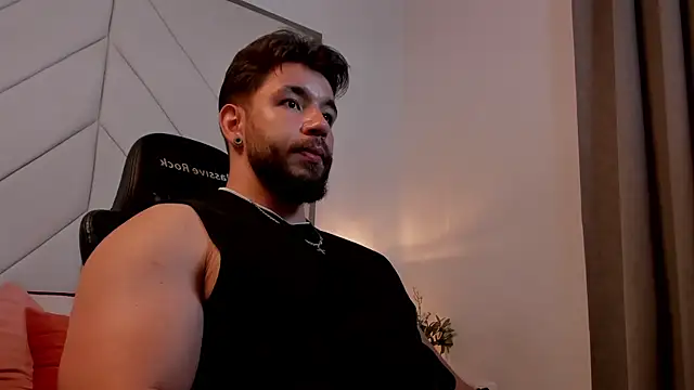 JACKSON STIFLER online show from April 21, 12:55 pm