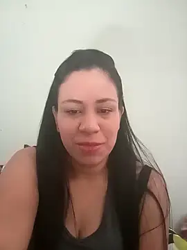 LeilaTaylor online show from December 5, 1:52 pm