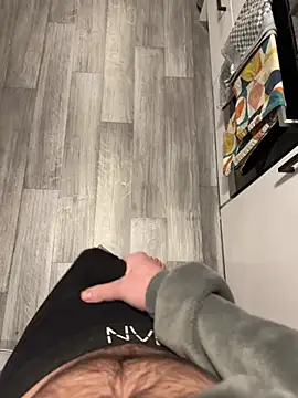 sevenisthemagicnum online show from March 7, 7:49 am