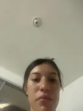 Snapshot of BabyVee_angels chatting on November 18, 5:23 am BabyVee angels online show from November 18, 5:23 am