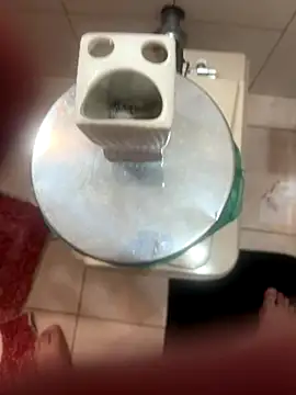 Snapshot of Cannavaro5 chatting on November 23, 5:02 pm Cannavaro5 online show from November 23, 5:02 pm