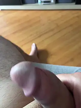 Snapshot of Cannavaro5 chatting on March 26, 2:00 pm Cannavaro5 online show from March 26, 2:00 pm