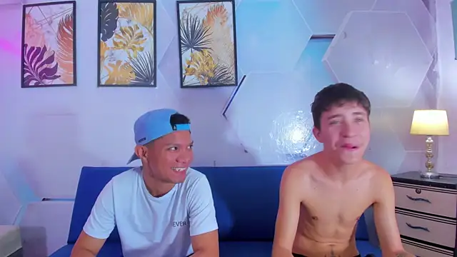 Room boys hot online show from November 6, 1:17 am