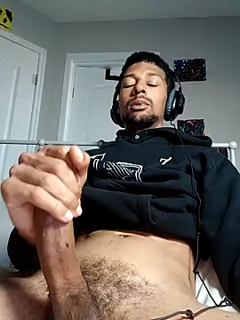 BigPrettyDick777 online show from February 5, 10:25 pm