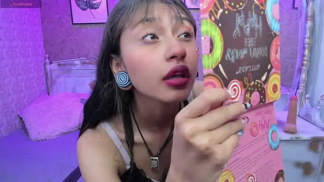 Noa clk online show from November 19, 4:01 am