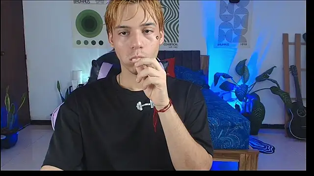 Habel  moretti online show from February 12, 6:14 pm