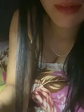 Snapshot of o-one-o chatting on November 7, 8:20 pm o-one-o online show from November 7, 8:20 pm