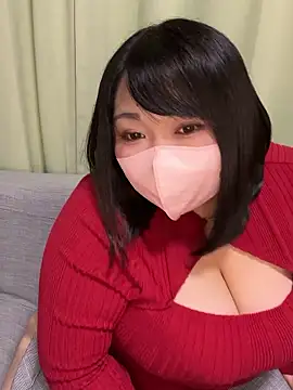 Snapshot of airi_0012 chatting on October 24, 11:28 am airi 0012 online show from October 24, 11:28 am