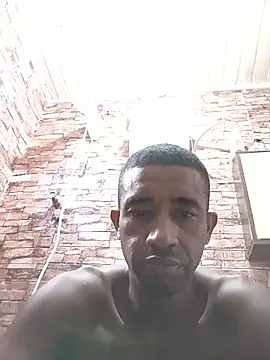 Snapshot of juniordotado87 chatting on January 15, 8:45 pm juniordotado87 online show from January 15, 8:45 pm
